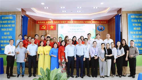 Phòng Giáo dục và Đào tạo quận Tân Bình đón đoàn Sở Giáo dục và Đào tạo thành phố Hồ Chí Minh thẩm định trường thực hiện Chương trình chất lượng cao “Trường tiên tiến, hội nhập quốc tế” năm học 2023-2024 tại trường tiểu học Đống Đa
