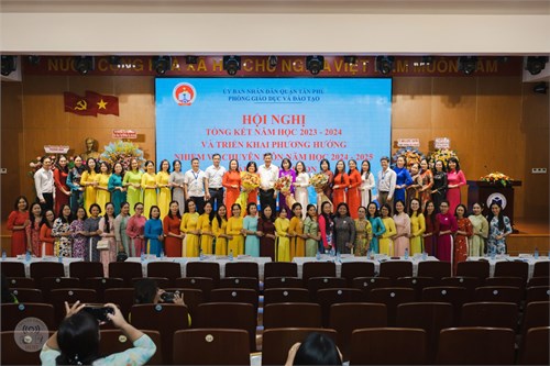 Hoạt động (MN): Phòng Giáo dục và Đào tạo tổ chức Hội nghị tổng kết năm học 2023 - 2024 và Triển khai phương hướng nhiệm vụ chuyên môn Cấp học Mầm non năm học 2024 - 2025.