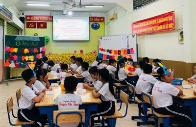 Chuyên đề “Sử dụng đồ dùng dạy học tự làm để áp dụng phương pháp Học thông qua Chơi hiệu quả”