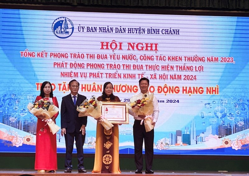 Hội nghị Tổng kết phong trào thi đua yêu nước, công tác khen thưởng năm 2023. Phát động phong trào thi đua thực hiện thắng lợi nhiệm vụ phát triển kinh tế - xã hội năm 2024