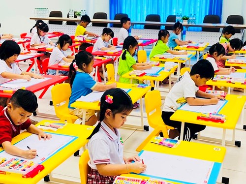 Tổ chức Hội thi “Bé vẽ sáng tạo cùng Bitex” năm học 2023-2024.