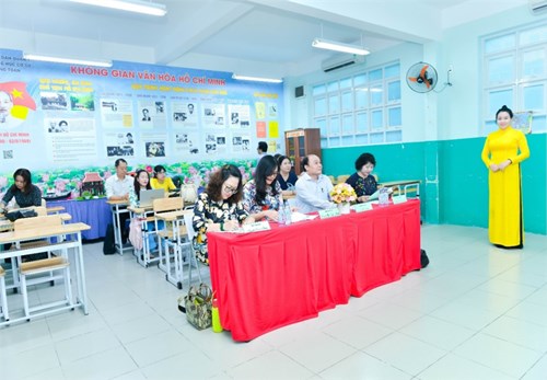 Vòng 2 Hội thi Giáo viên chủ nhiệm lớp giỏi cấp trung học cơ sở