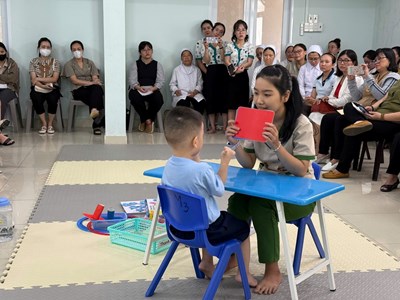 Chuyên đề cấp quận “tổ chức hoạt động giáo dục cho trẻ khuyết tật học hòa nhập”