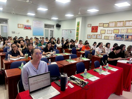 Chuyên đề
 “Tập huấn , bồi dưỡng Chương trình giáo dục phổ thông 2018”
 bộ môn Ngữ văn năm học 2024 -2025