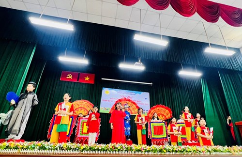 HỌP MẶT - Đội tuyển học sinh giỏi cấp quận tham dự kỳ thi học sinh giỏi lớp 9 cấp Thành phố Năm học 2023-2024