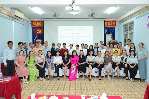 THCS: Phòng Giáo dục và Đào tạo đã tổ chức thành công chuyên đề thao giảng cấp Thành phố môn Giáo dục công dân