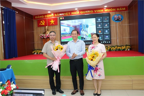 Chuyên đề quận về “Xây dựng ma trận và thiết kế đề kiểm tra đánh giá môn Tiếng Việt cho học sinh cấp tiểu học theo hướng phát triển năng lực”