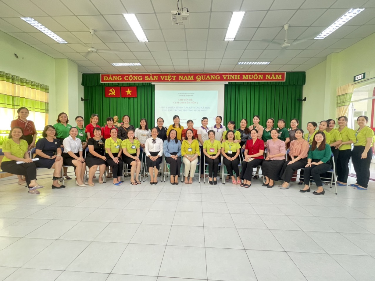 Cụm Chuyên môn 2 tổ chức Chuyên đề  Phát triển tình cảm kỹ năng xã hội cho trẻ trong trường mầm non 