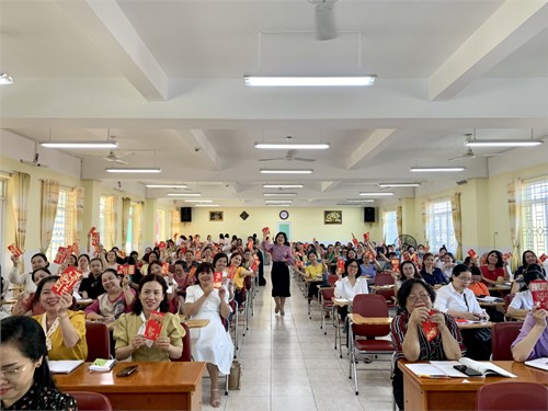 Hoạt động (MN): Tổ chức bồi dưỡng chuyên đề “Hướng dẫn tổ chức các hoạt động giáo dục dinh dưỡng, sức khỏe và bảo đảm an toàn cho trẻ trong cơ sở giáo dục mầm non” và  Giáo dục kỹ năng sống 