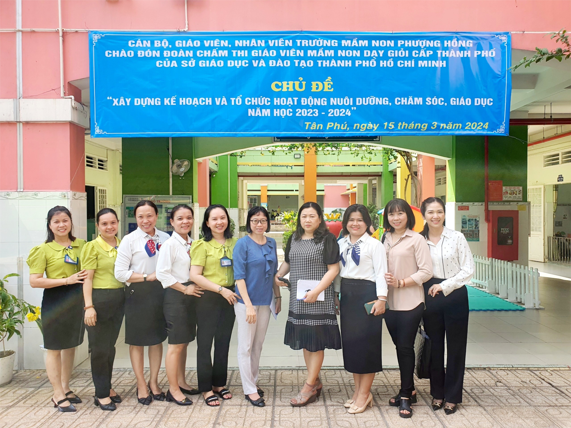 Hoạt động (MN): Đón đoàn chấm thi Giáo viên giỏi Thành phố