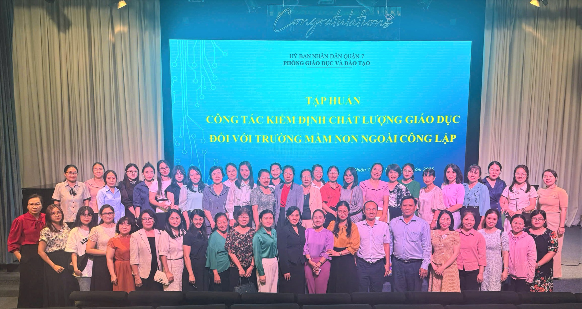 (KĐCLGD) Phòng Giáo dục và Đào tạo quận đã tổ chức thành công buổi tập huấn công tác kiểm định chất lượng đối với các trường, nhóm lớp mầm non ngoài công lập