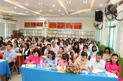 Chuyên đề cấp Thành phố về “Xây dựng và thực hiện kế hoạch cải tiến chất lượng giáo dục sau đánh giá ngoài”.